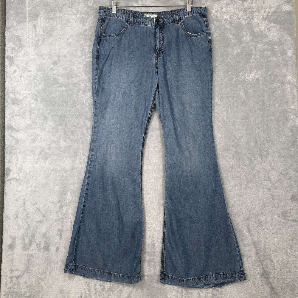 Free People Janis Drapey 100% Tencel Flare Jean Wide Leg Medium Wash Size 30